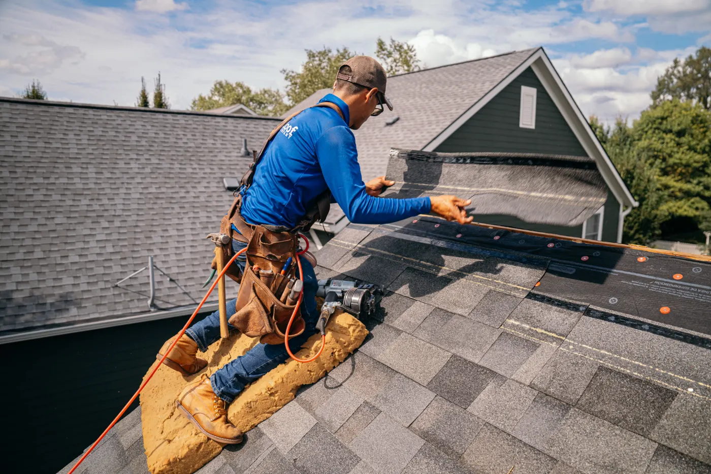 Manufacturer-certified shingle installation in Shelbyville